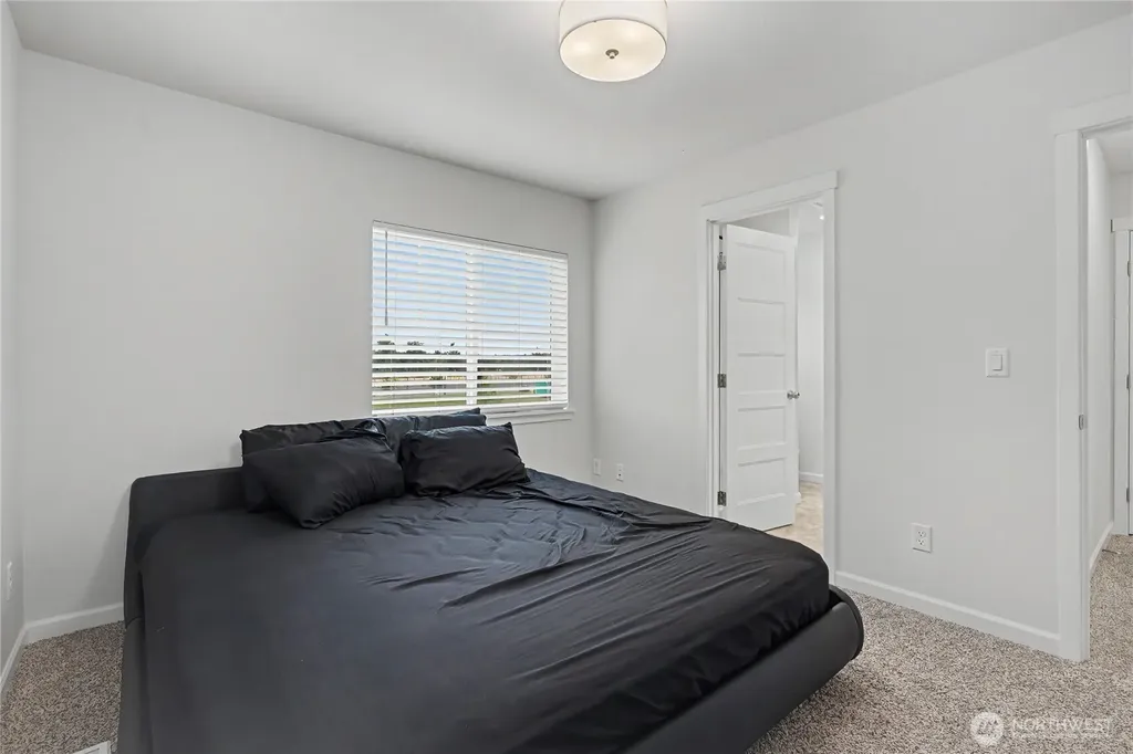 14395 Lockwood Lane SE Yelm WA 98597