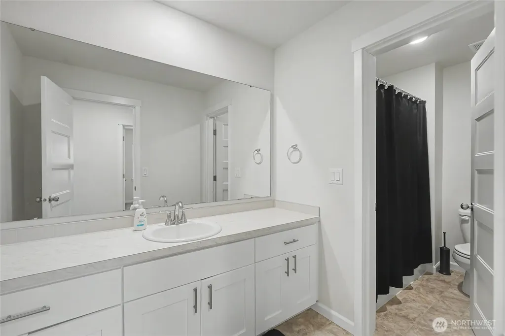 14395 Lockwood Lane SE Yelm WA 98597