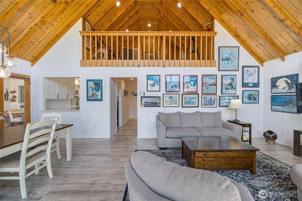 382 Discovery Way Sequim WA 98382