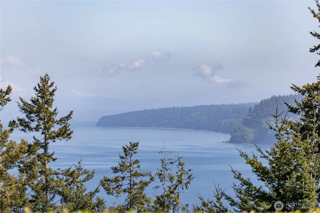 382 Discovery Way Sequim WA 98382