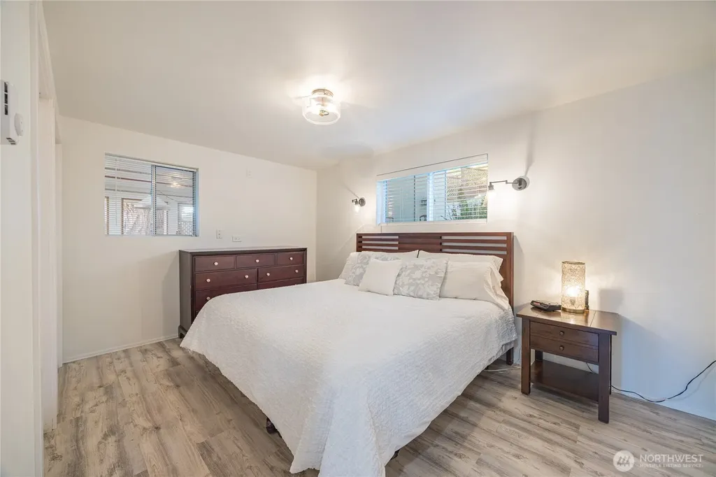382 Discovery Way Sequim WA 98382