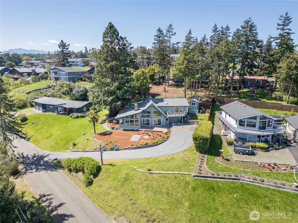 382 Discovery Way Sequim WA 98382