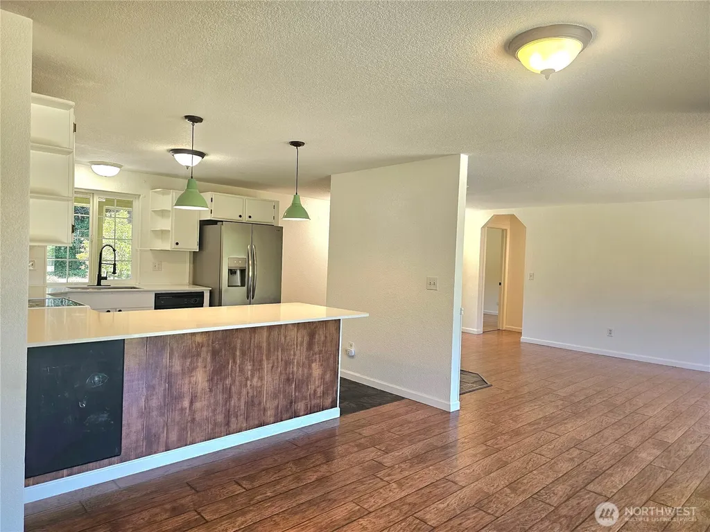 727 Tipsoo Loop S Rainier WA 98576