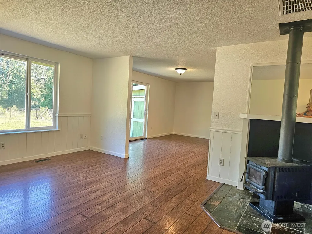 727 Tipsoo Loop S Rainier WA 98576
