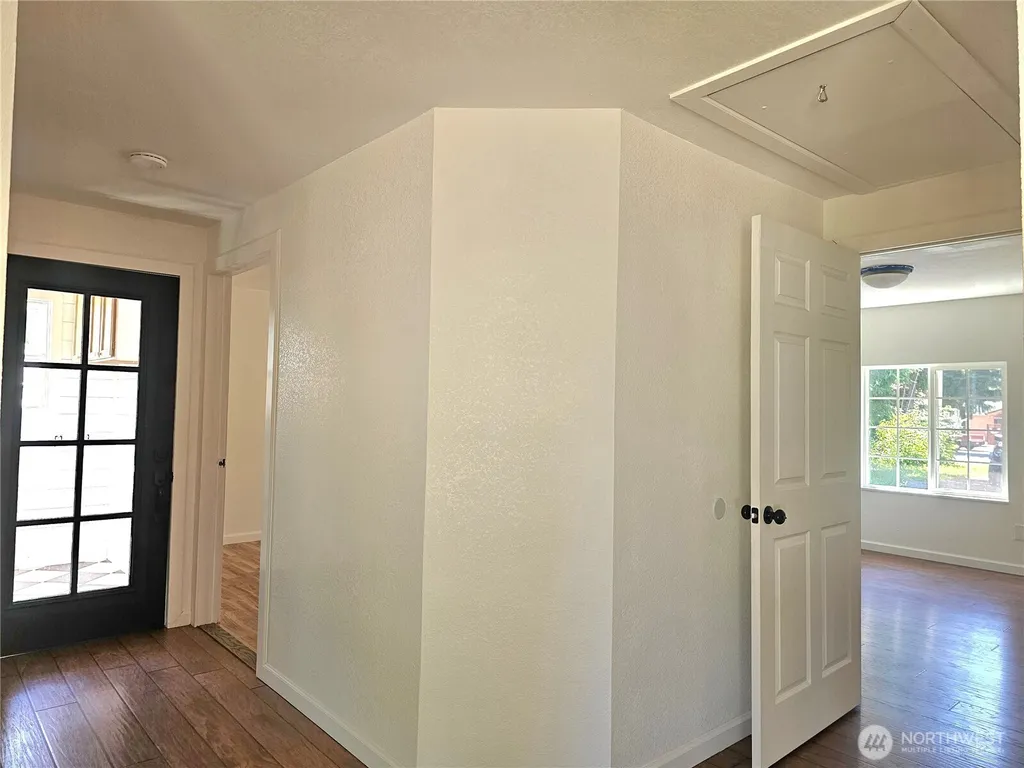 727 Tipsoo Loop S Rainier WA 98576