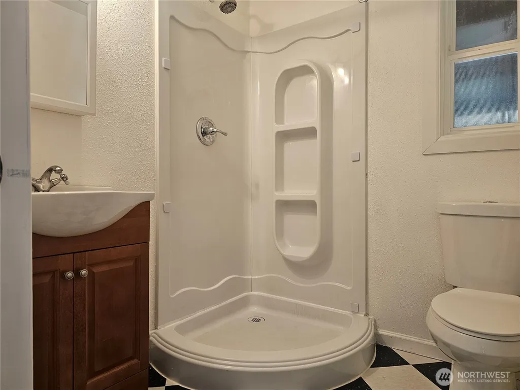 727 Tipsoo Loop S Rainier WA 98576