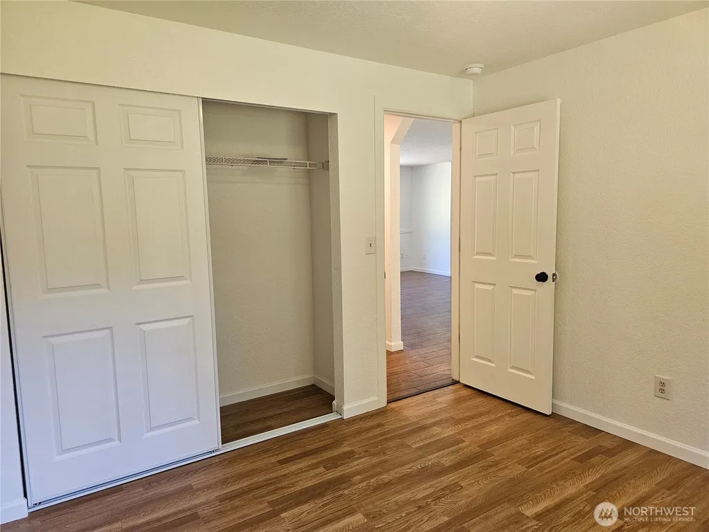 727 Tipsoo Loop S Rainier WA 98576