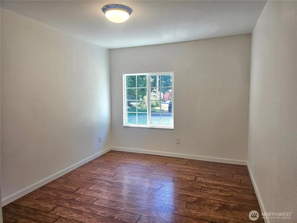 727 Tipsoo Loop S Rainier WA 98576