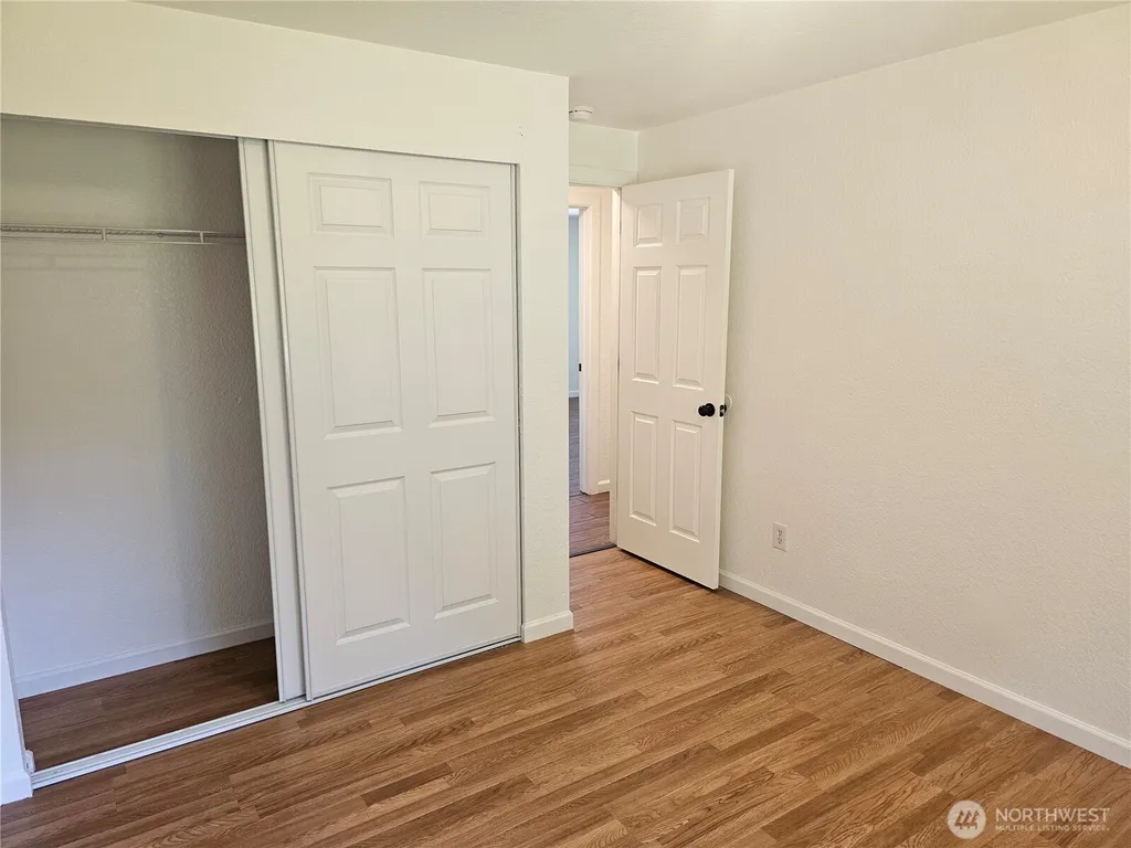 727 Tipsoo Loop S Rainier WA 98576