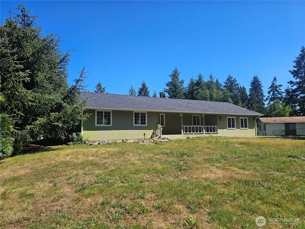 727 Tipsoo Loop S Rainier WA 98576