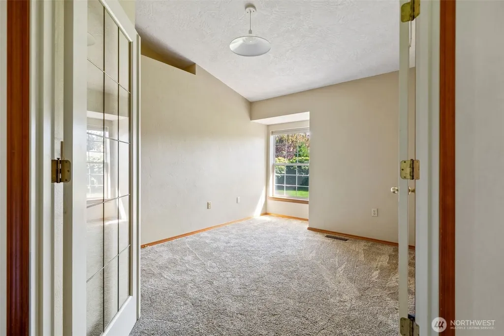 170 E Beaumont Drive Shelton WA 98584