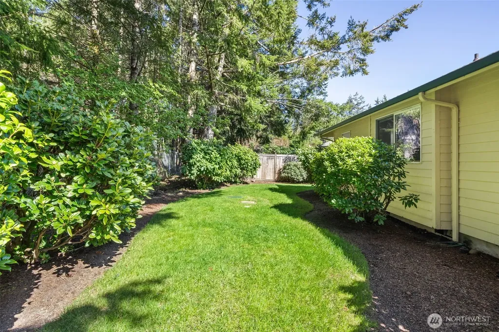 170 E Beaumont Drive Shelton WA 98584