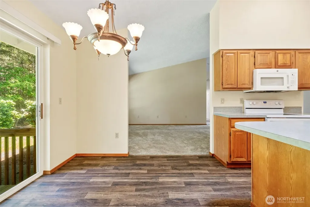 170 E Beaumont Drive Shelton WA 98584
