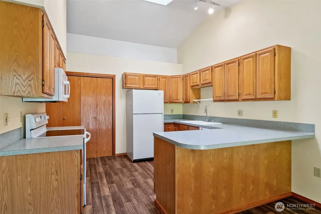 170 E Beaumont Drive Shelton WA 98584
