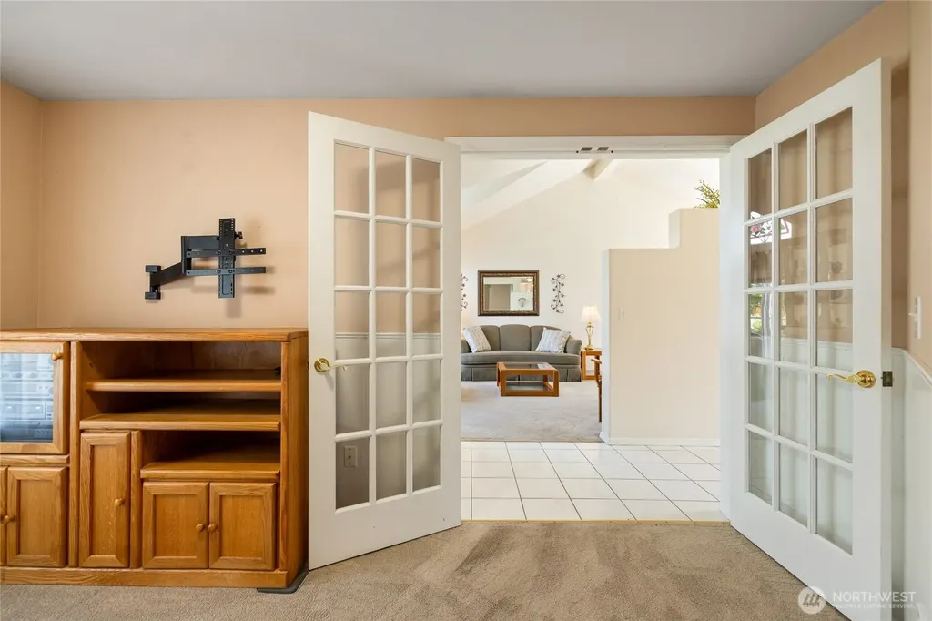 34 Lakewood Oaks Drive SW Lakewood WA 98499