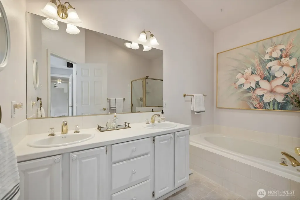 34 Lakewood Oaks Drive SW Lakewood WA 98499