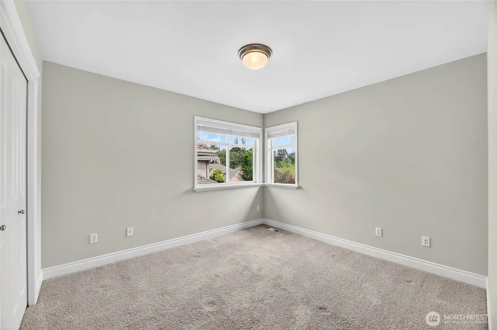 13918 SE 88th Place Newcastle WA 98059
