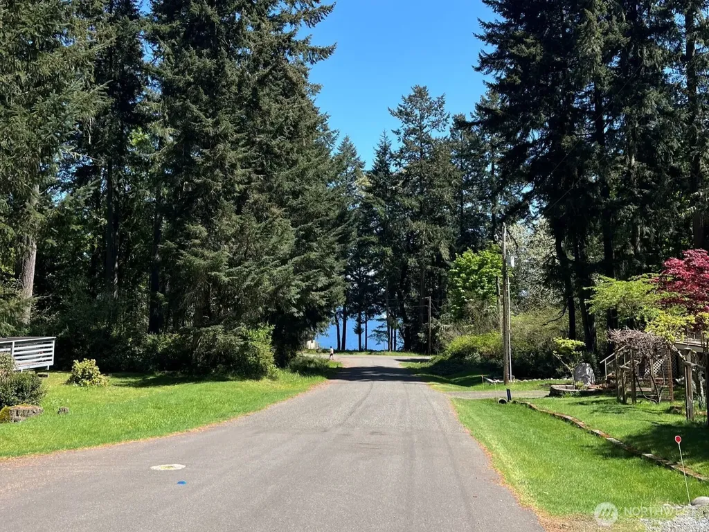 10404 Suncrest Drive Anderson Island WA 98303