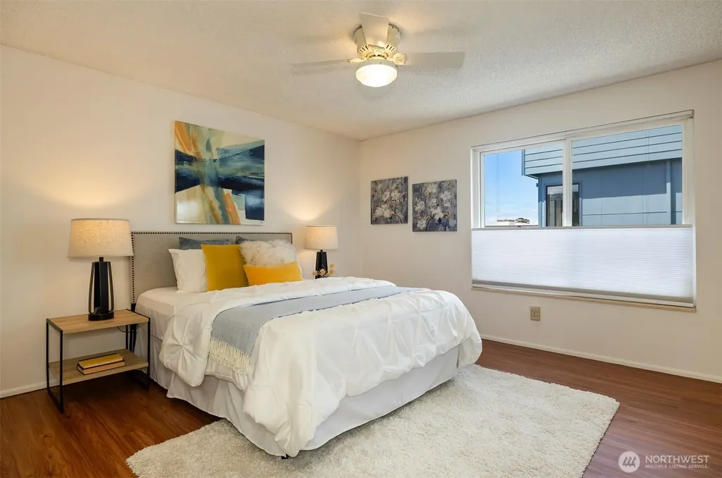 2219 13th Avenue W Seattle WA 98119