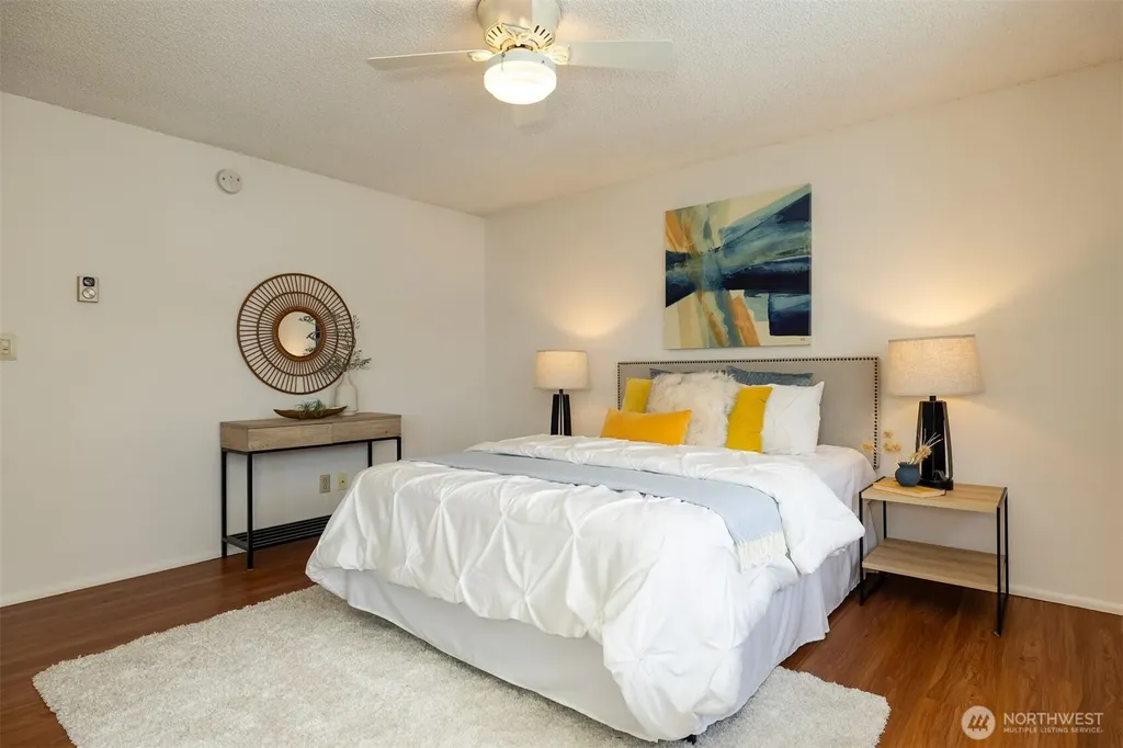 2219 13th Avenue W Seattle WA 98119