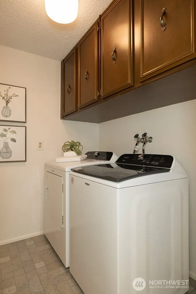 2219 13th Avenue W Seattle WA 98119