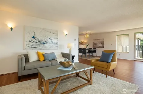 2219 13th Avenue W Seattle WA 98119