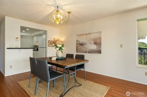 2219 13th Avenue W Seattle WA 98119