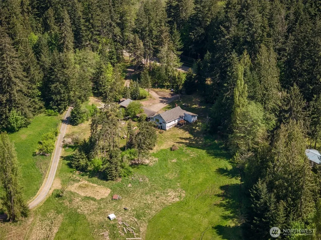 2252 Black Diamond Road Port Angeles WA 98363