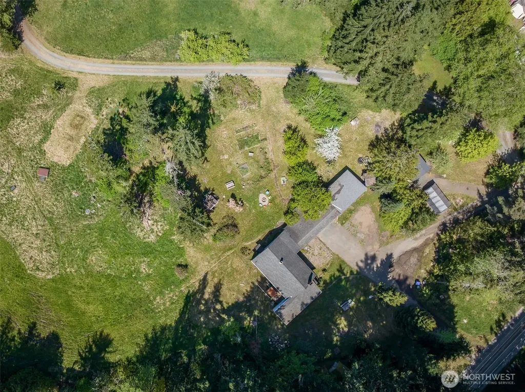 2252 Black Diamond Road Port Angeles WA 98363