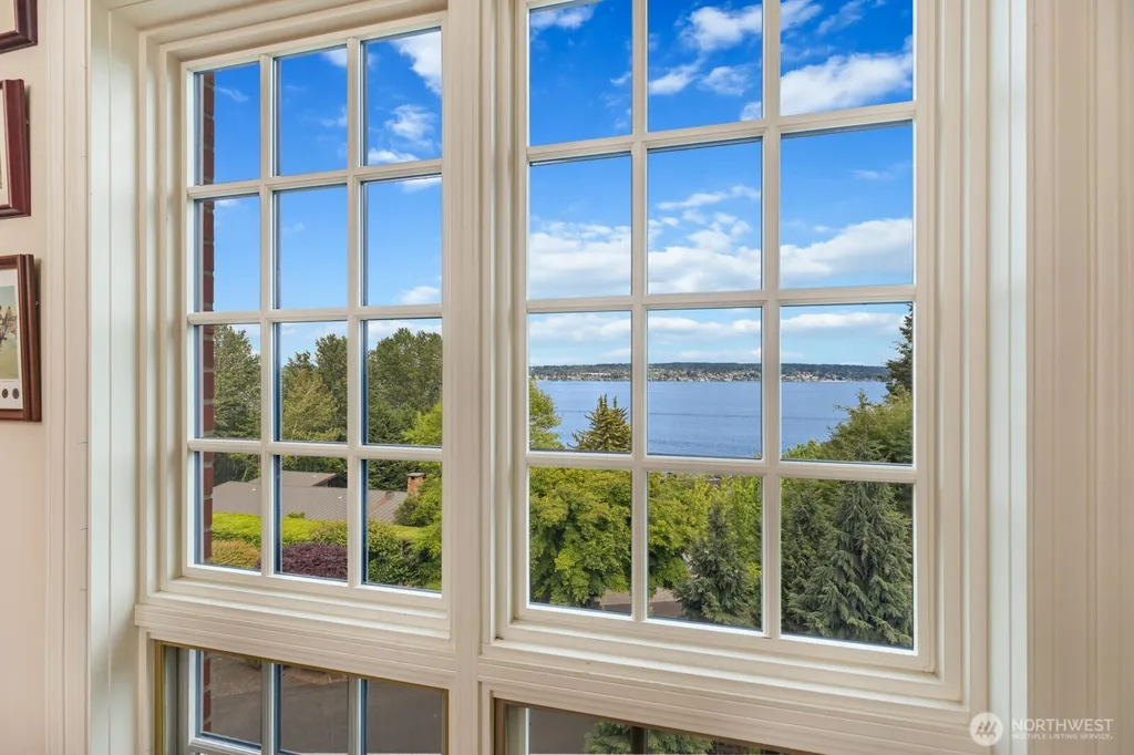 6681 NE Windermere Street Seattle WA 98115