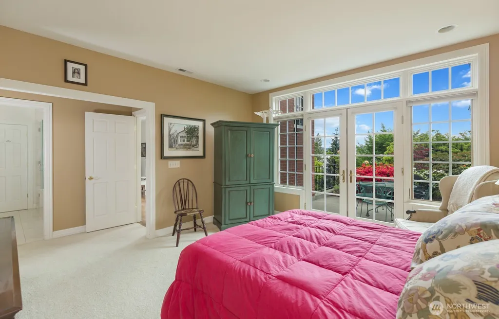 6681 NE Windermere Street Seattle WA 98115