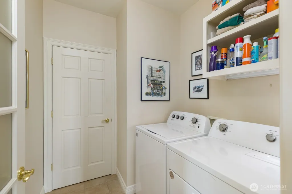 6681 NE Windermere Street Seattle WA 98115