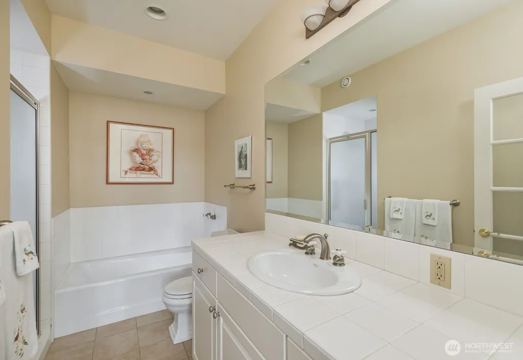 6681 NE Windermere Street Seattle WA 98115