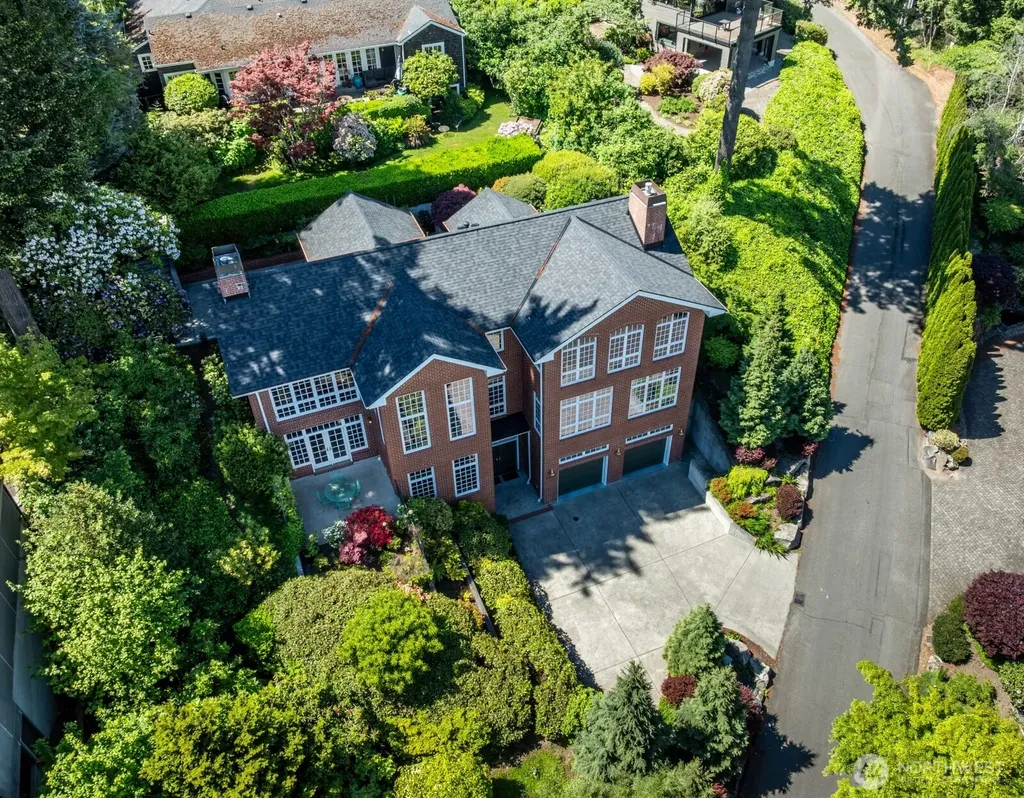 6681 NE Windermere Street Seattle WA 98115