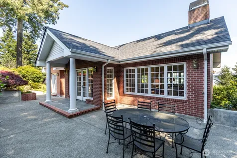6681 NE Windermere Street Seattle WA 98115