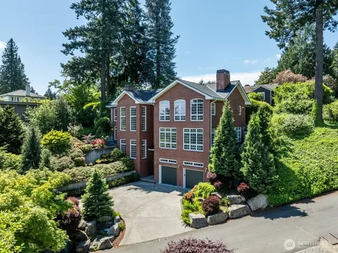 6681 NE Windermere Street Seattle WA 98115