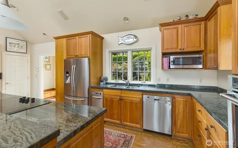 6681 NE Windermere Street Seattle WA 98115