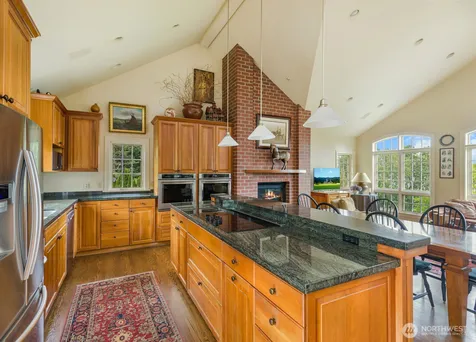 6681 NE Windermere Street Seattle WA 98115