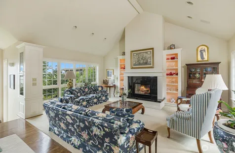 6681 NE Windermere Street Seattle WA 98115