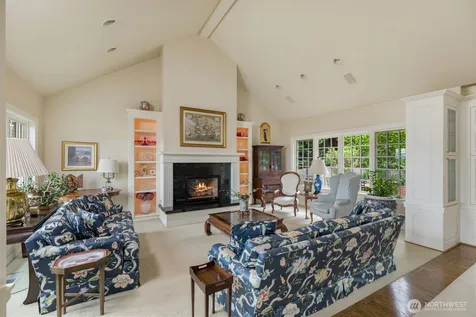 6681 NE Windermere Street Seattle WA 98115