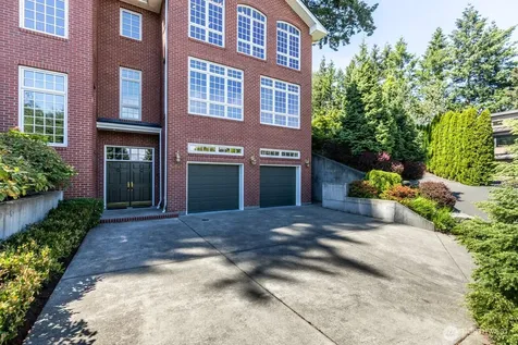 6681 NE Windermere Street Seattle WA 98115