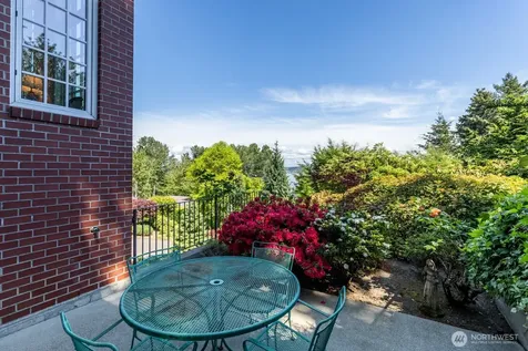 6681 NE Windermere Street Seattle WA 98115