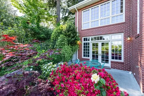 6681 NE Windermere Street Seattle WA 98115