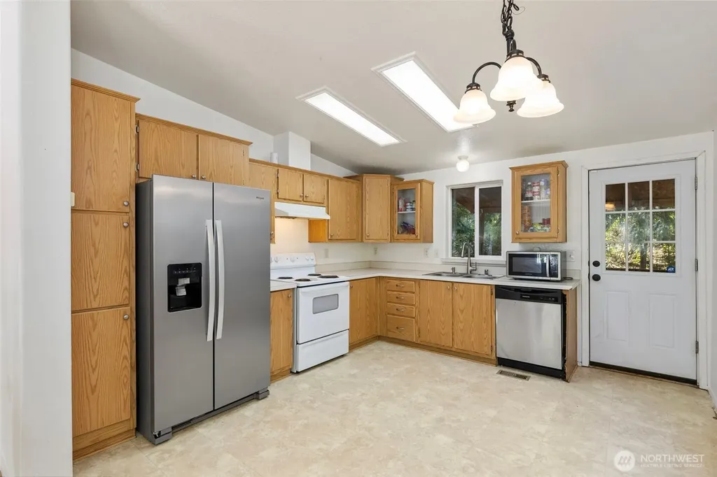 7831 Phillips Road SE Port Orchard WA 98367