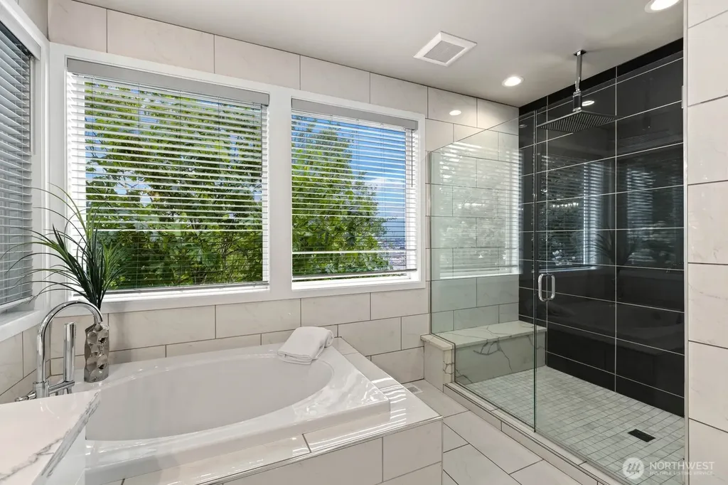 1422 Browns Point Boulevard Tacoma WA 98422