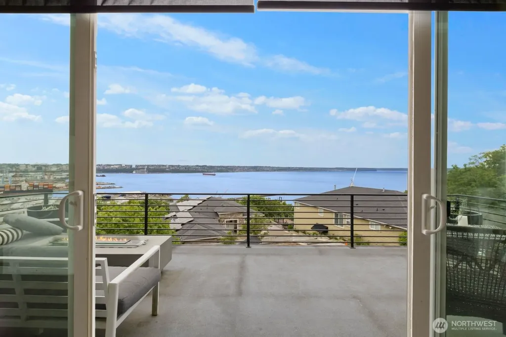 1422 Browns Point Boulevard Tacoma WA 98422