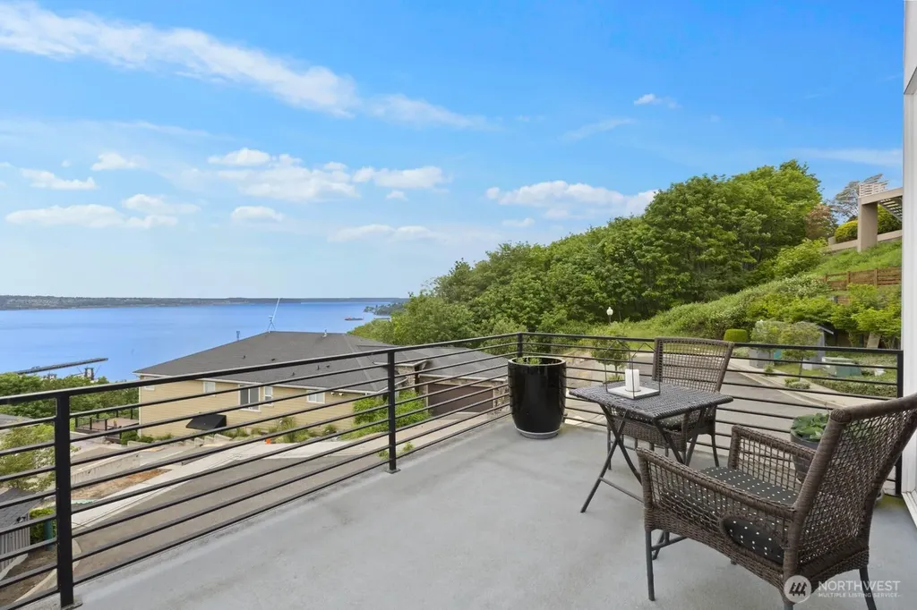 1422 Browns Point Boulevard Tacoma WA 98422