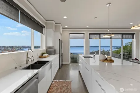 1422 Browns Point Boulevard Tacoma WA 98422