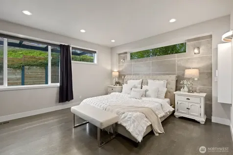 1422 Browns Point Boulevard Tacoma WA 98422