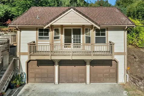 18901 61 Avenue NE Kenmore WA 98028